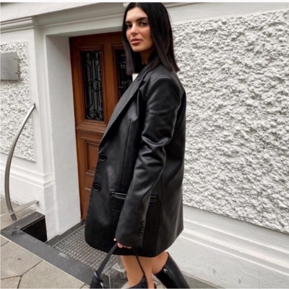 Zara Blogger Favorite Black Faux Leather Blazer Button Front Jacket Size XL NWT - Picture 6 of 16